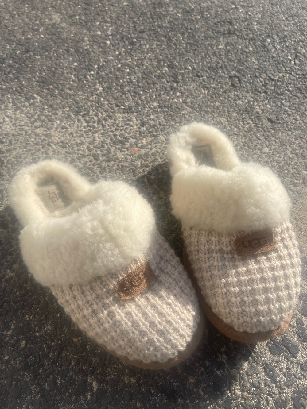 UGG women’s sheepskin uggs size 5